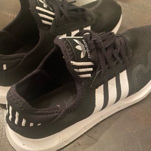Men’s adidas sneaker